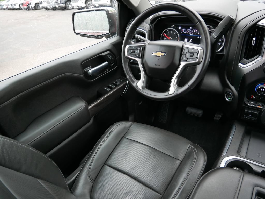 Used 2020 Chevrolet Silverado 1500 LTZ w/ LTZ Premium Package AWD/4WD image 18