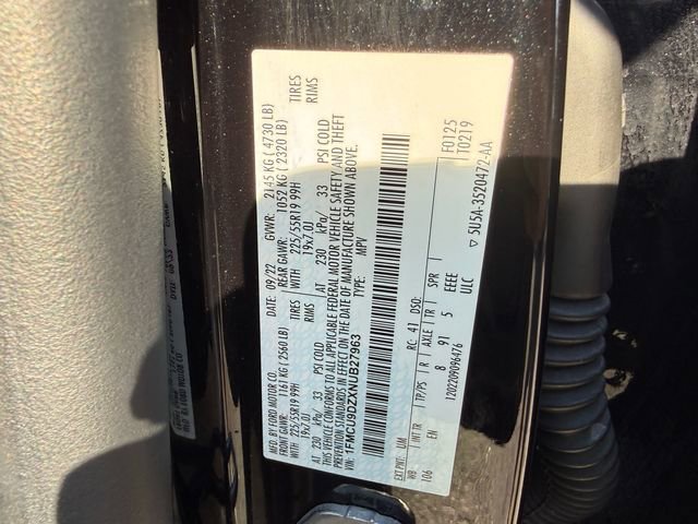 Used 2022 Ford Escape Titanium image 17