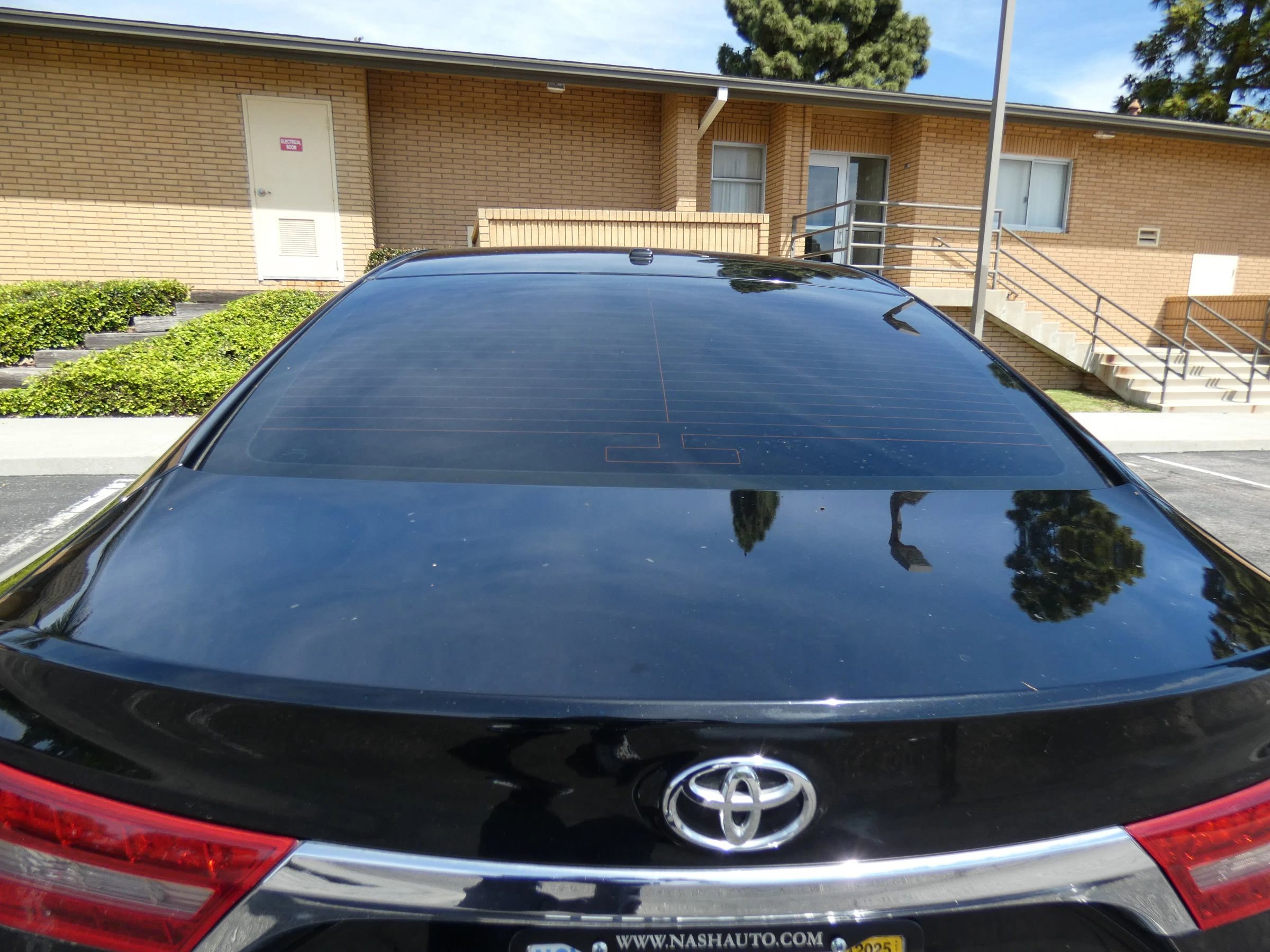 Used 2018 Toyota Avalon XLE image 10