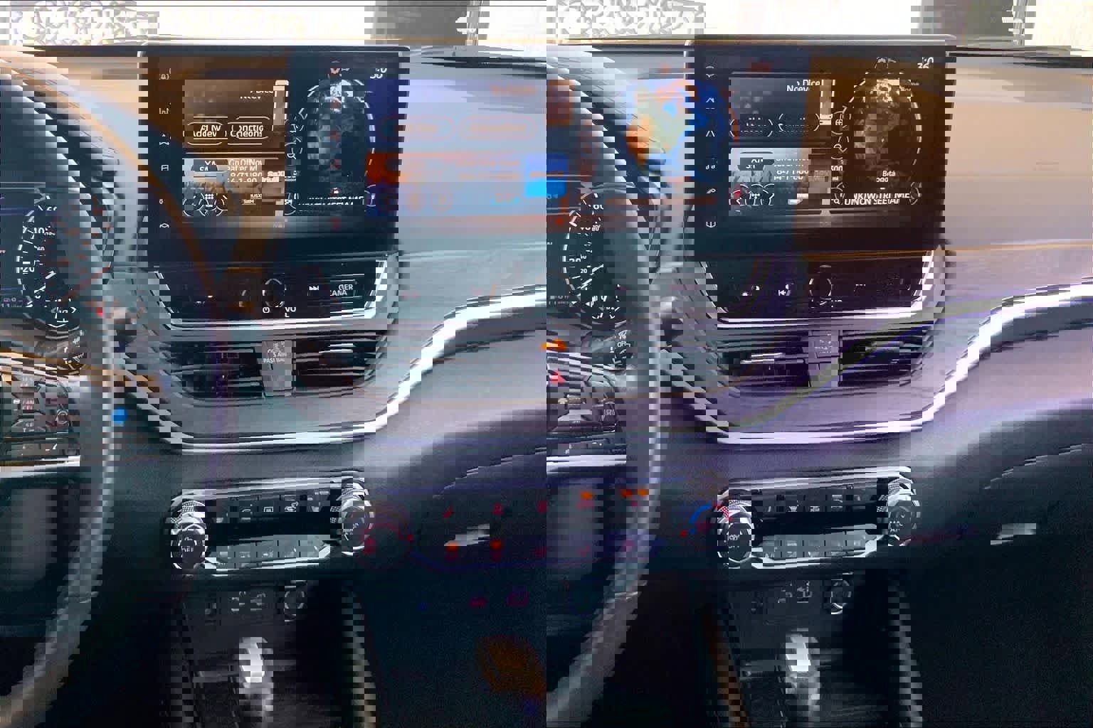 Used 2024 Nissan Altima 2.5 SV w/ SV Premium Package image 7