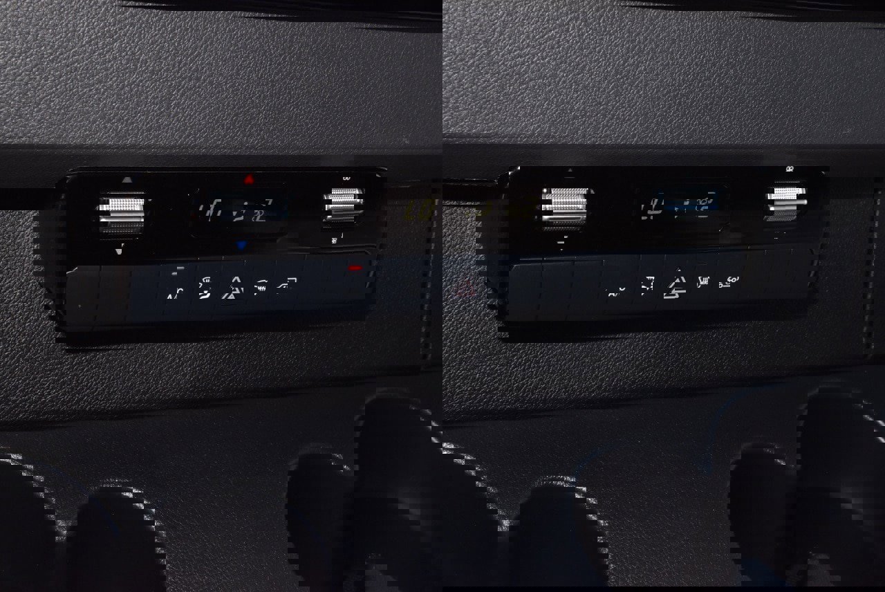 Used 2025 Mercedes-Benz Sprinter 2500 image 31