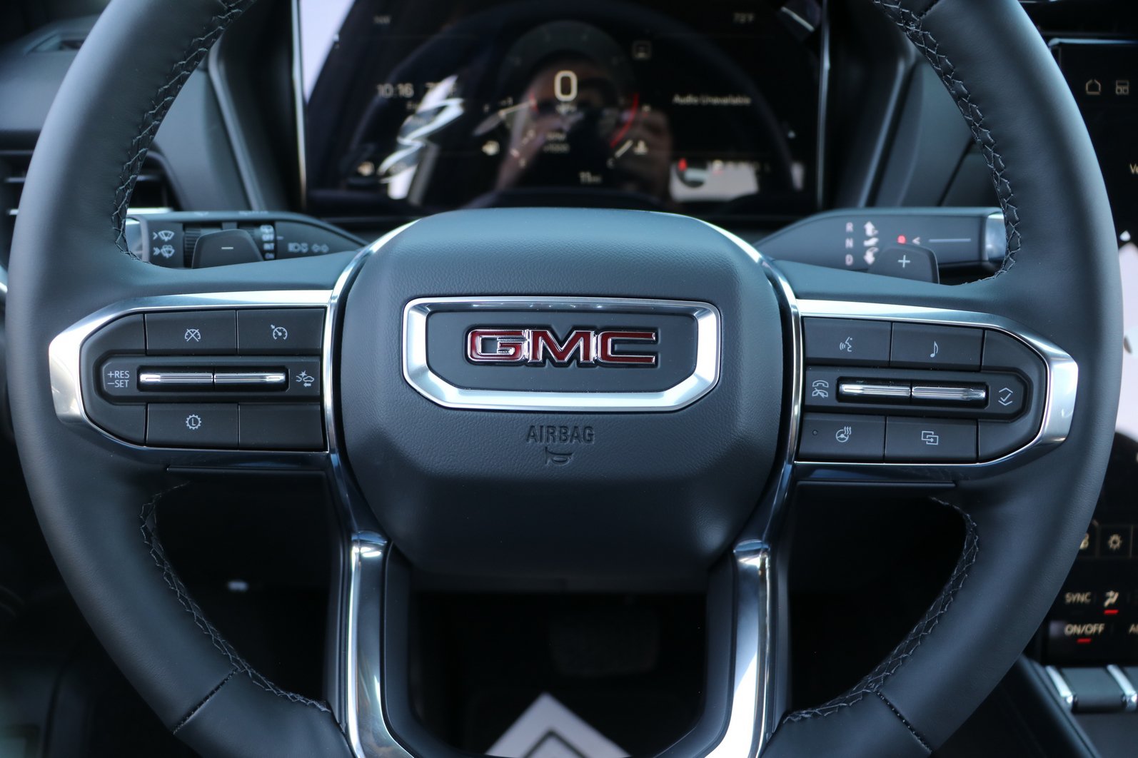 New 2026 GMC Terrain Elevation FWD image 17