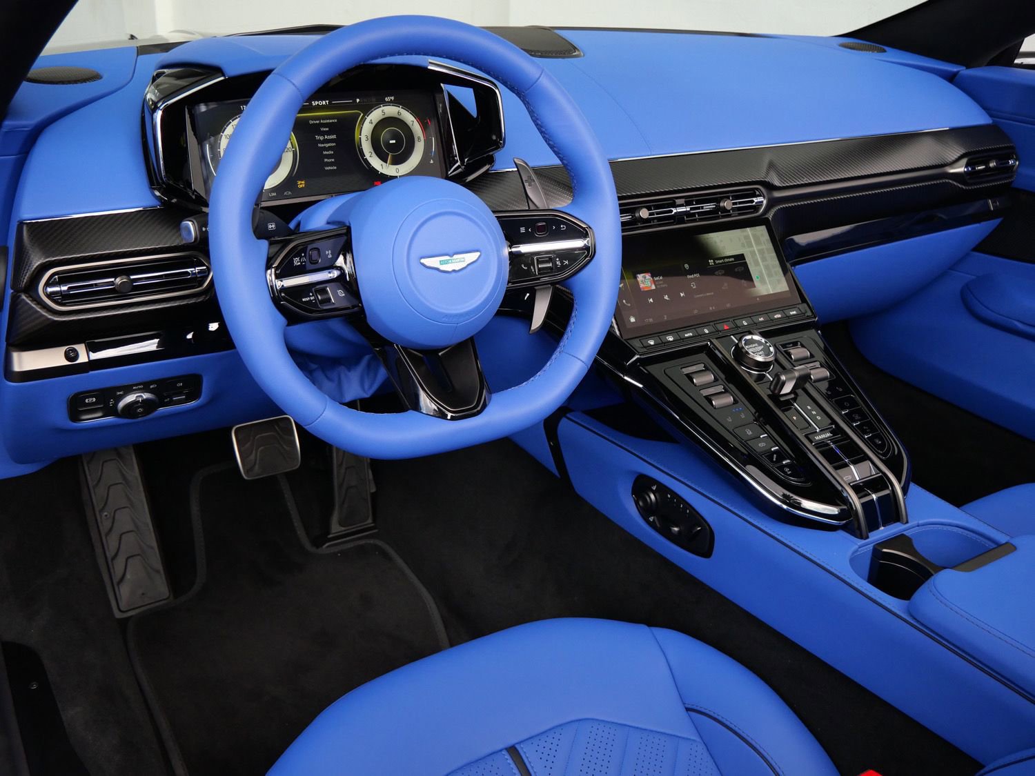 New 2026 Aston Martin V8 Vantage S image 17