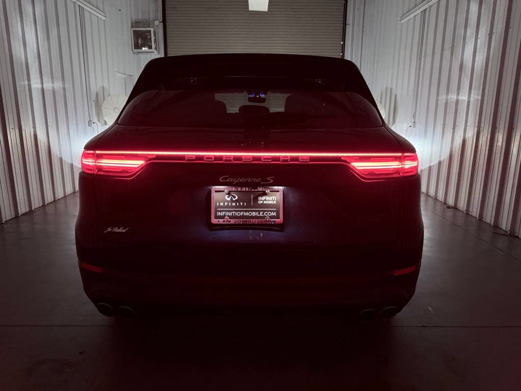 Used 2019 Porsche Cayenne S AWD/4WD image 9