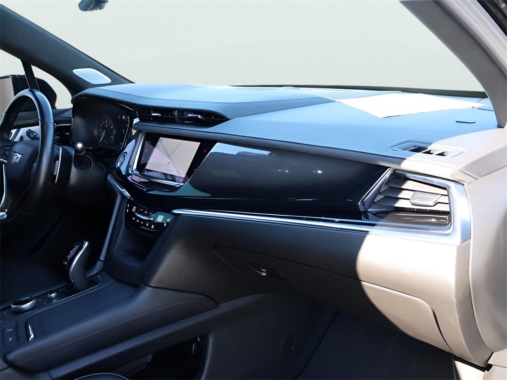 Used 2023 Cadillac XT6 Sport w/ Platinum Package image 12