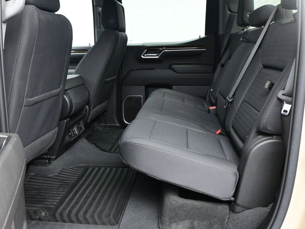 Used 2022 GMC Sierra 1500 Elevation image 13
