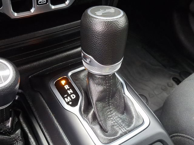 Used 2022 Jeep Wrangler Unlimited Sport w/ Sun And Sound Package AWD/4WD image 16