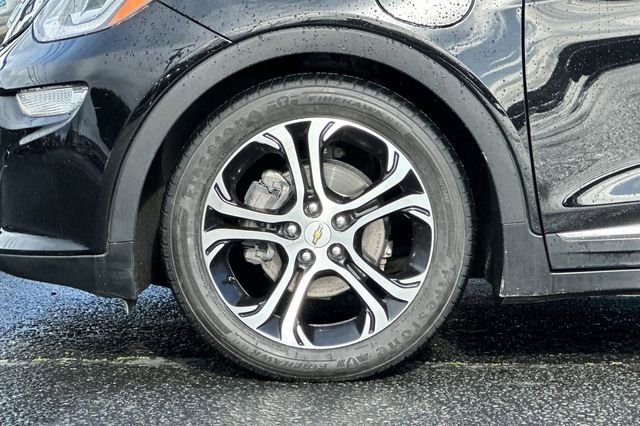 Used 2017 Chevrolet Bolt Premier w/ Driver Confidence II Package image 29