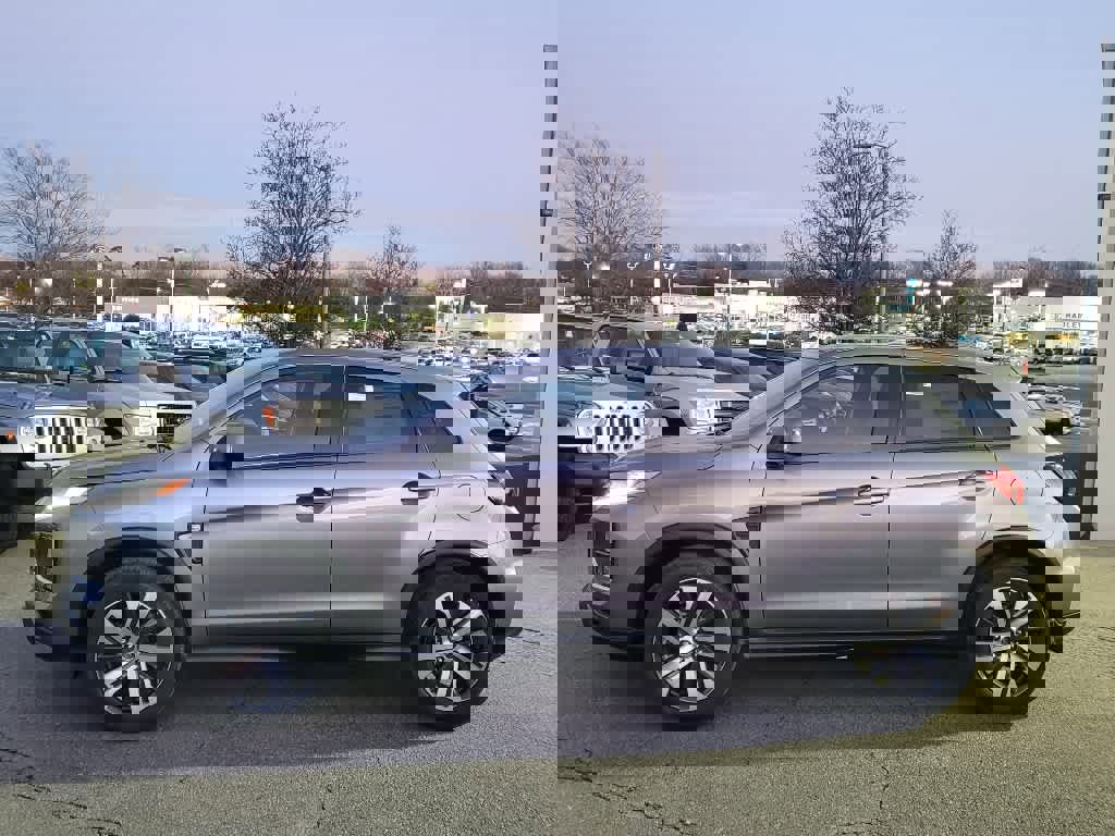 New 2024 Mitsubishi Outlander Sport ES image 2