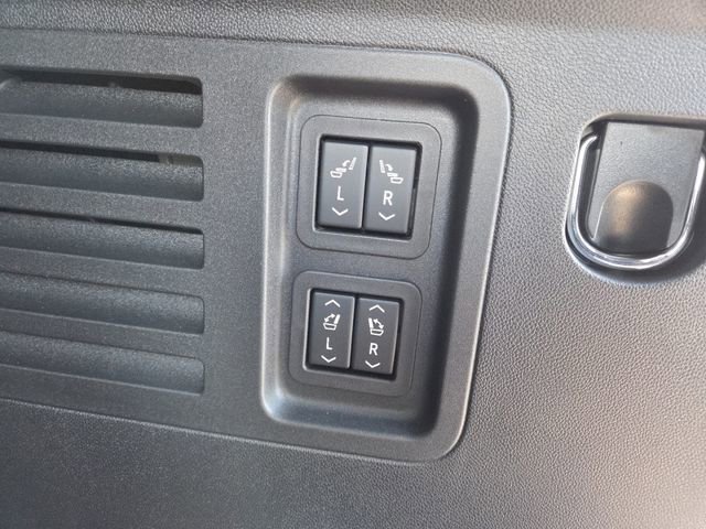 New 2026 Buick Enclave Sport Touring w/ Power Package image 17