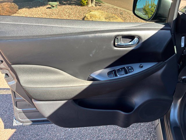 Used 2025 Nissan Leaf S FWD image 15