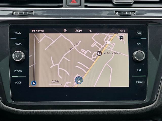 Used 2021 Volkswagen Tiguan SEL image 38