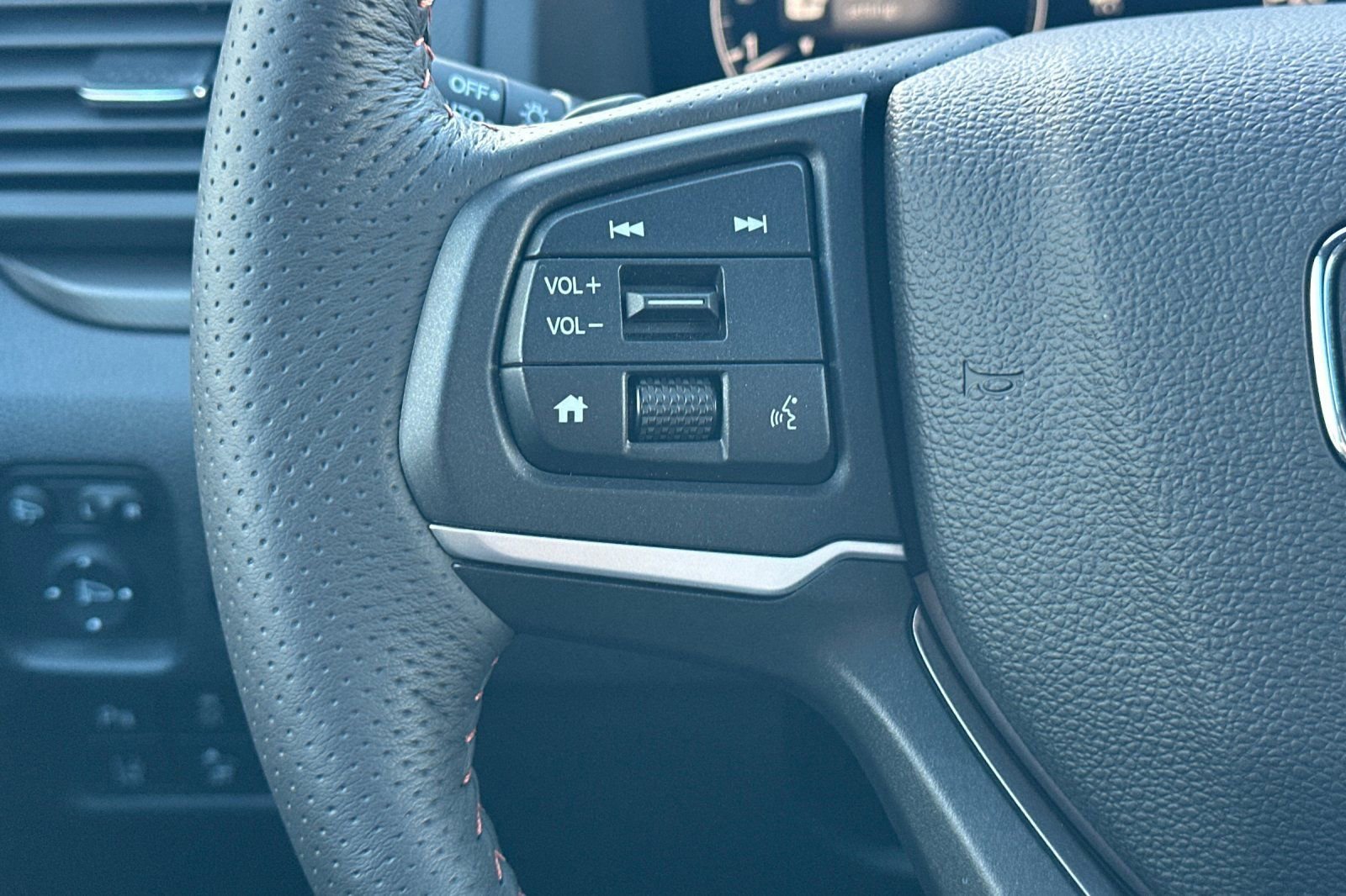 Used 2025 Honda Ridgeline TrailSport+ image 28