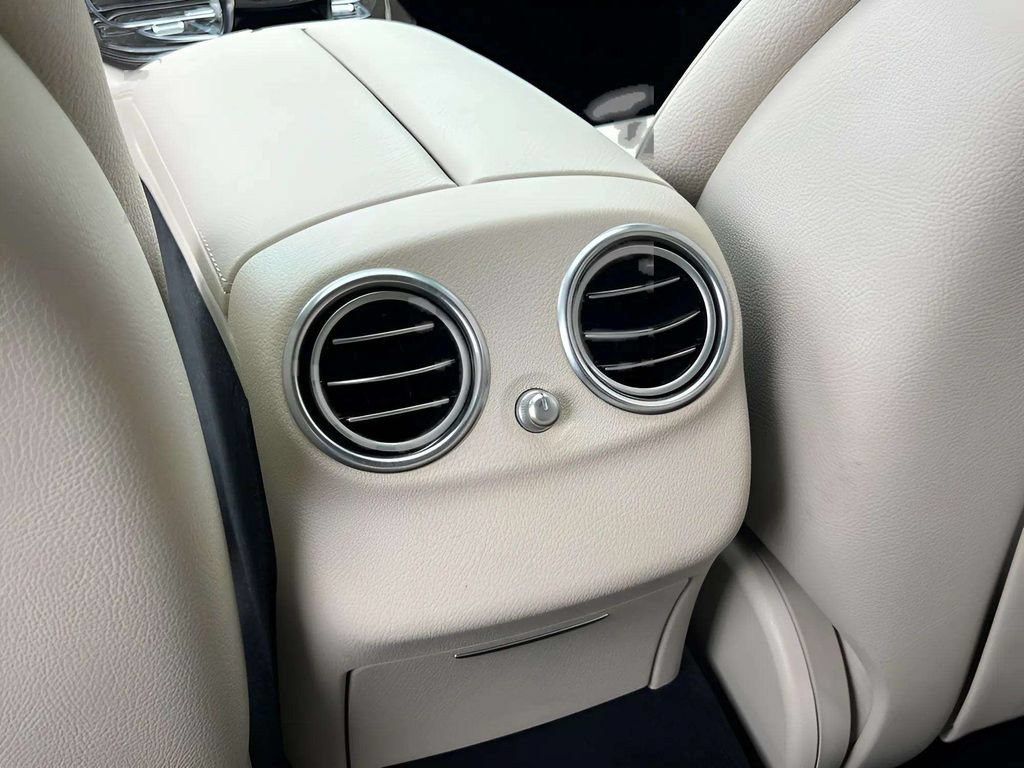 Used 2019 Mercedes-Benz E 300 image 18