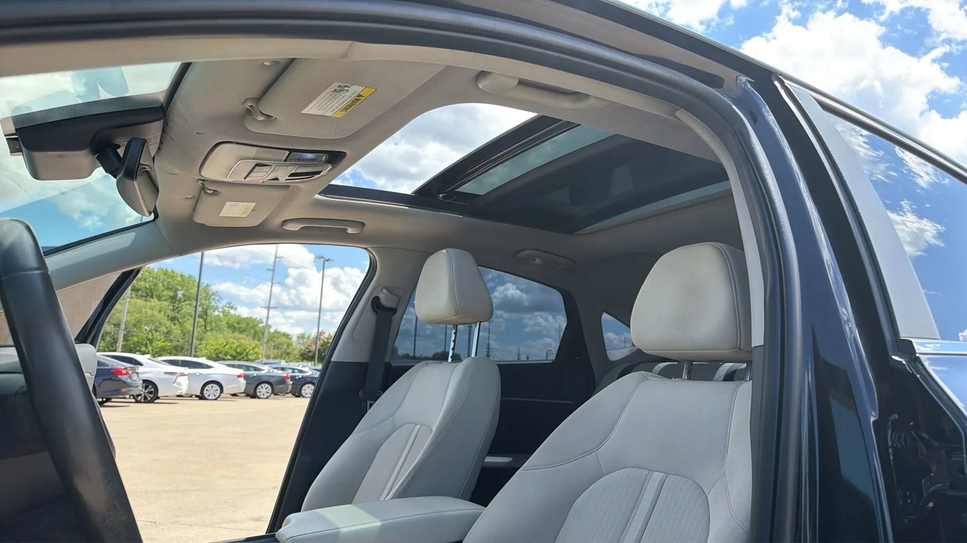 Used 2022 Hyundai Sonata SEL w/ Convenience Package FWD image 32