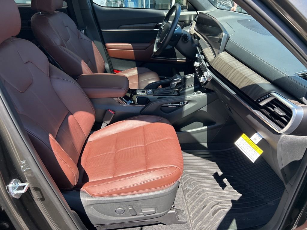 Used 2024 Kia Telluride SX image 18