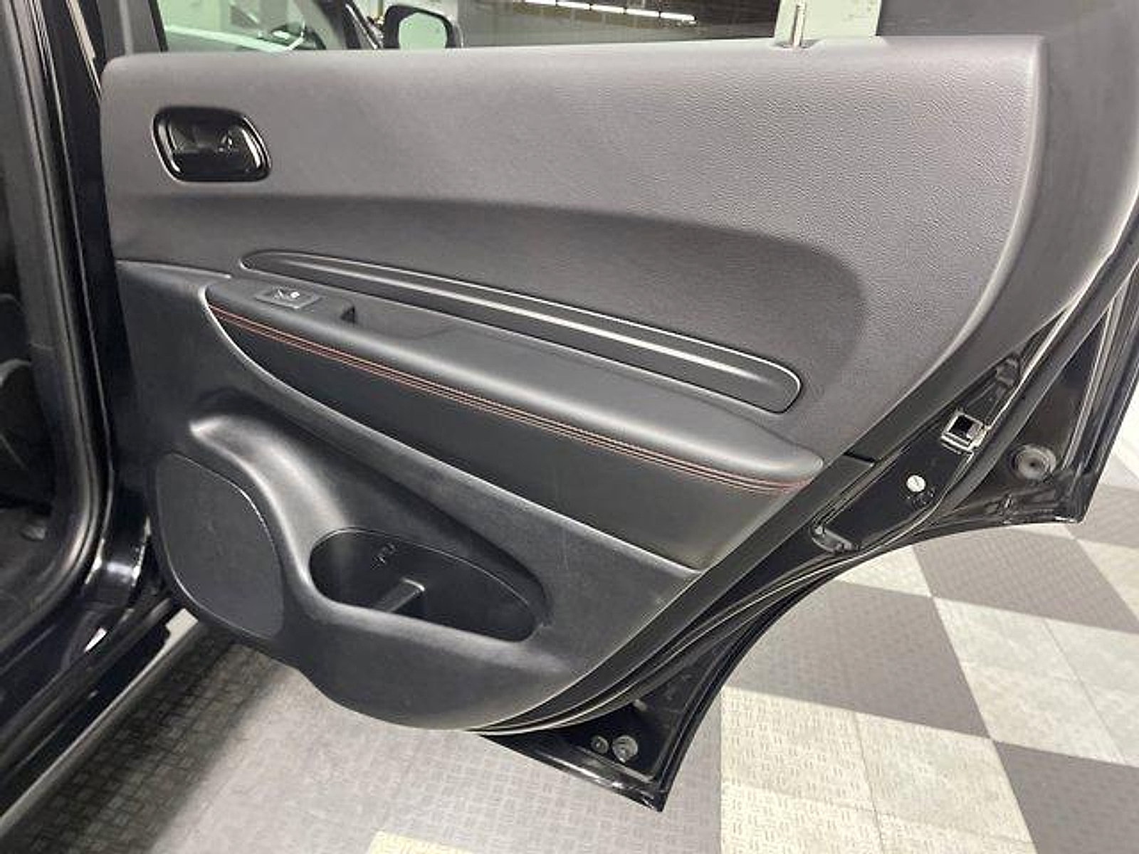 Used 2025 Dodge Durango GT AWD/4WD image 14