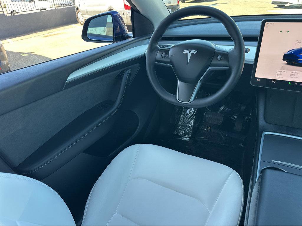 Used 2023 Tesla Model Y Long Range image 19