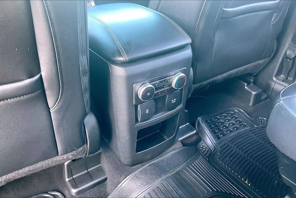 Used 2021 Ford Explorer Limited w/ Equipment Group 301A RWD image 10