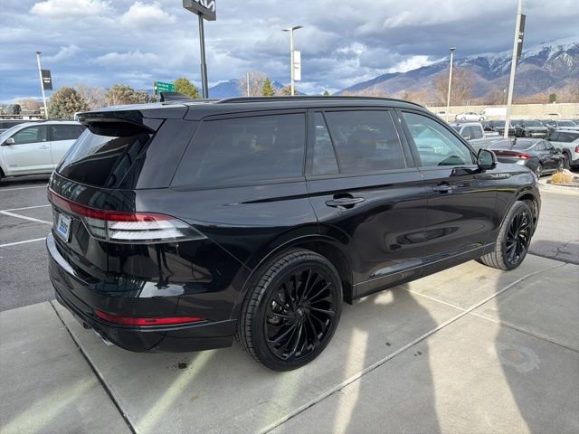 Used 2025 Lincoln Aviator Reserve w/ Equipment Group 201A image 4