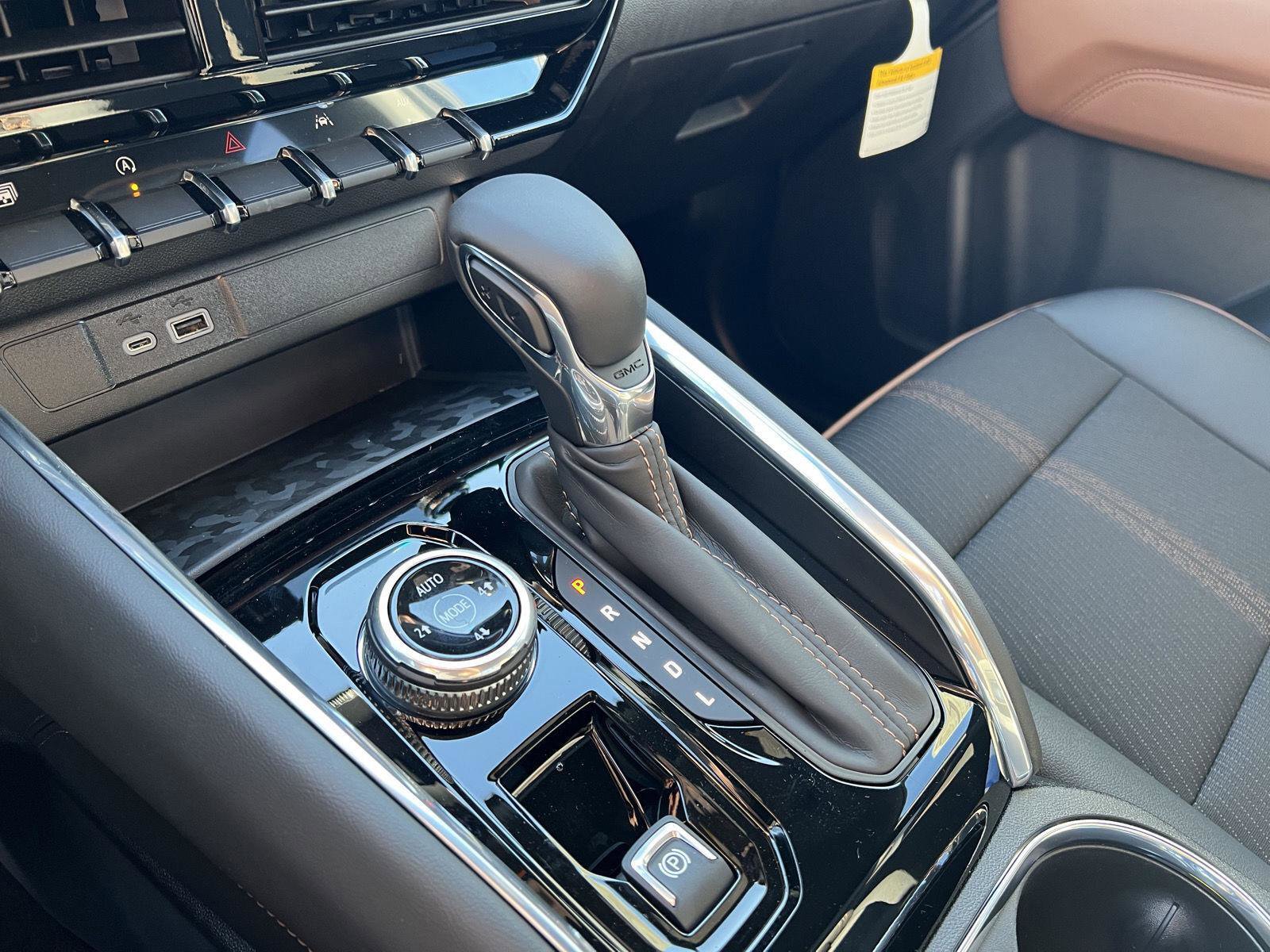 New 2026 GMC Canyon AT4 image 31