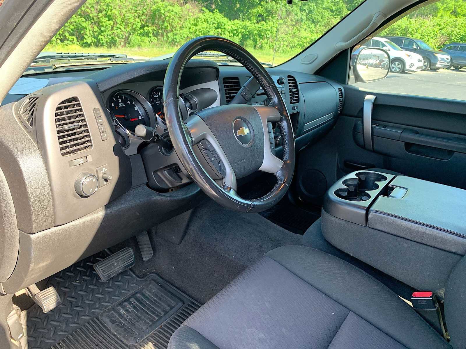 Used 2013 Chevrolet Silverado 1500 LT w/ All-Star Edition AWD/4WD image 10