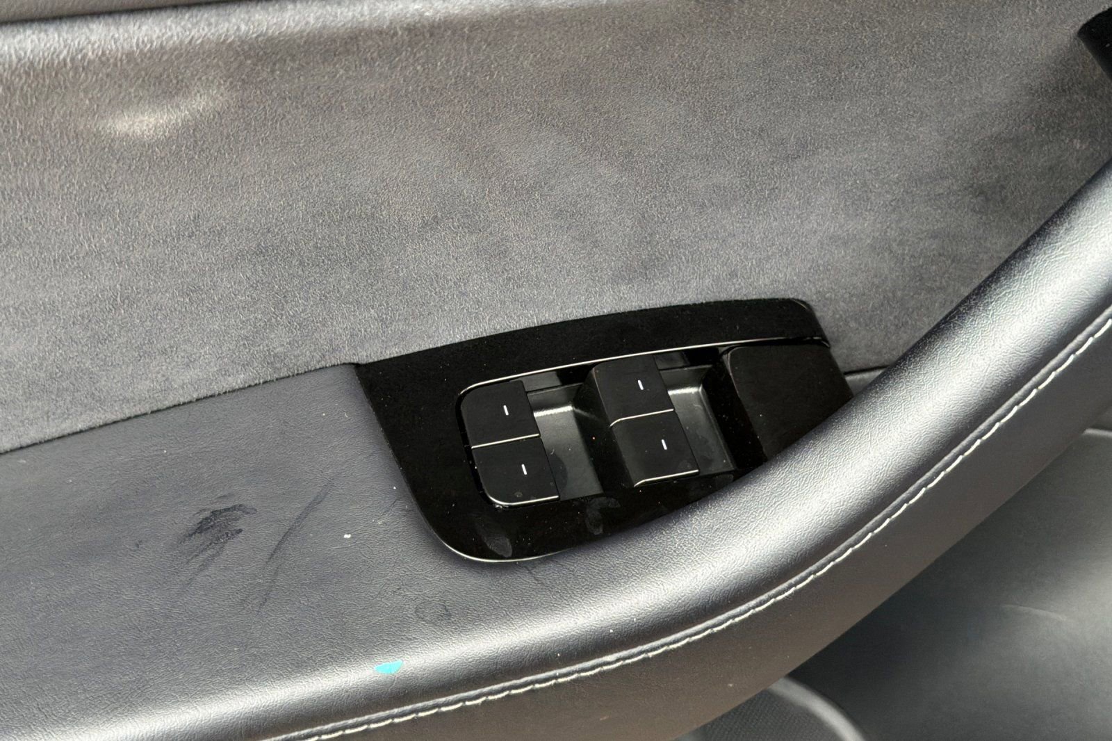 Used 2017 Tesla Model 3 Long Range image 13