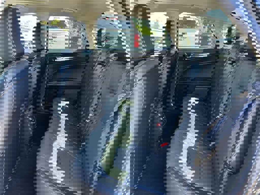 Used 2020 Ford Fusion Energi Titanium image 41