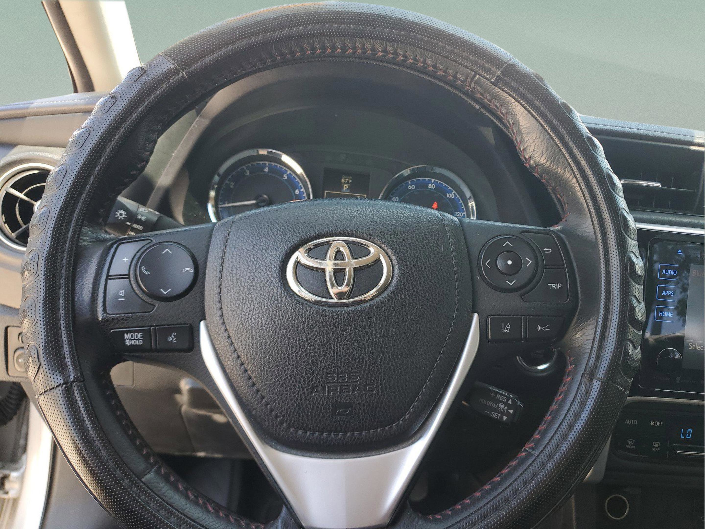 Used 2017 Toyota Corolla SE 50th Anniversary FWD image 16