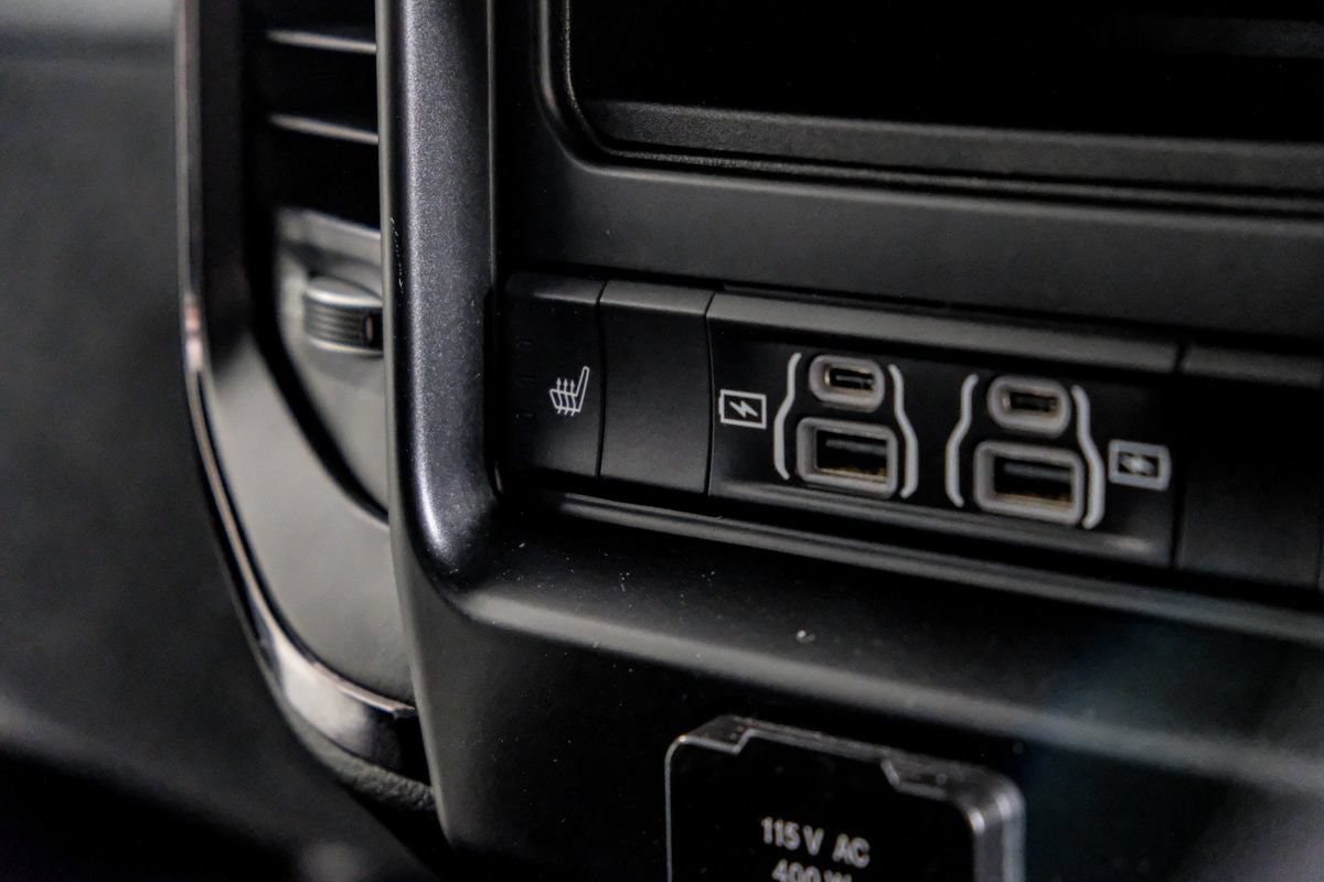 Used 2022 RAM 3500 Limited AWD/4WD image 32