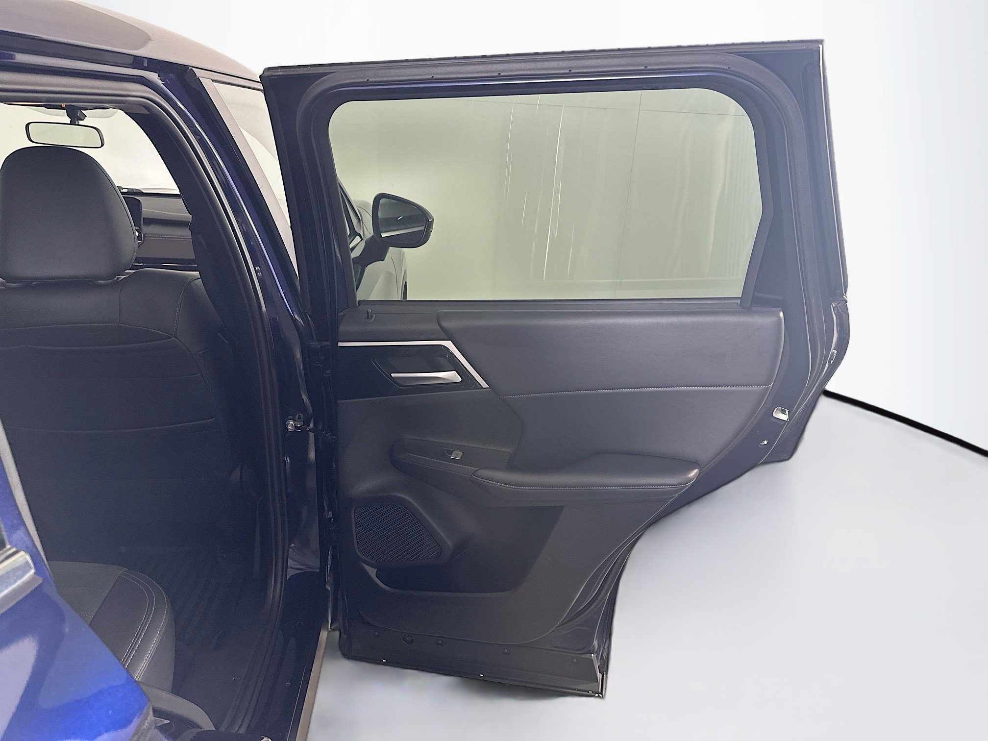 Used 2024 Mitsubishi Outlander SE image 33