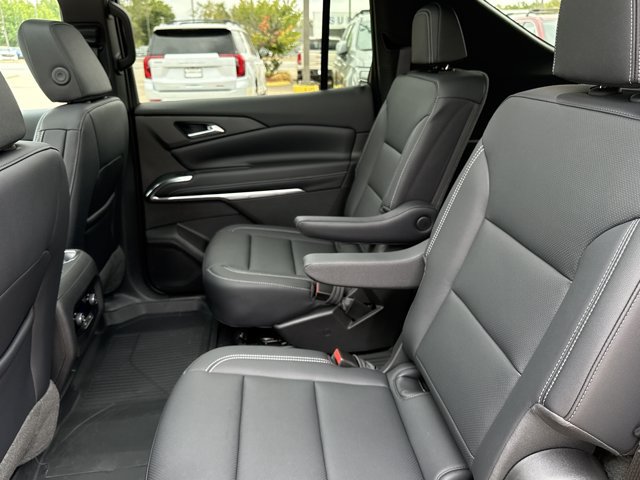 New 2027 Chevrolet Traverse LT w/ Sun and Wheel Package FWD image 6