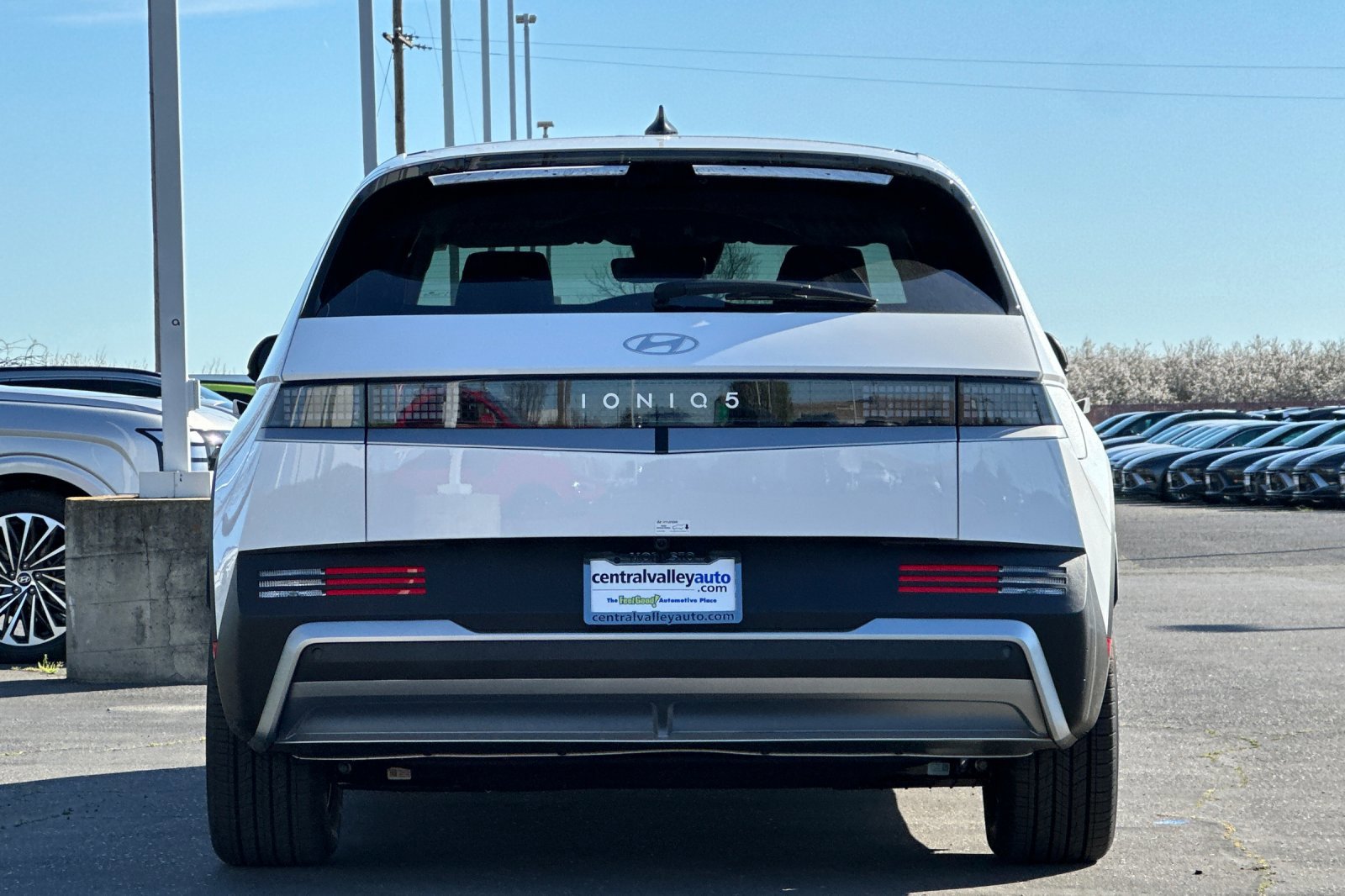 New 2026 Hyundai Ioniq 5 SEL image 5