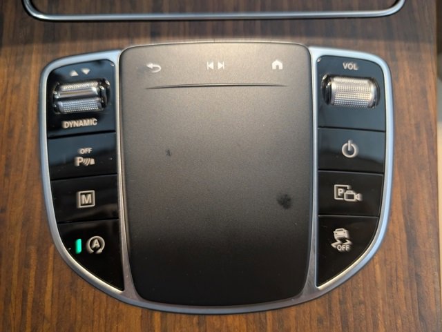 Used 2022 Mercedes-Benz GLC 300 4MATIC image 23