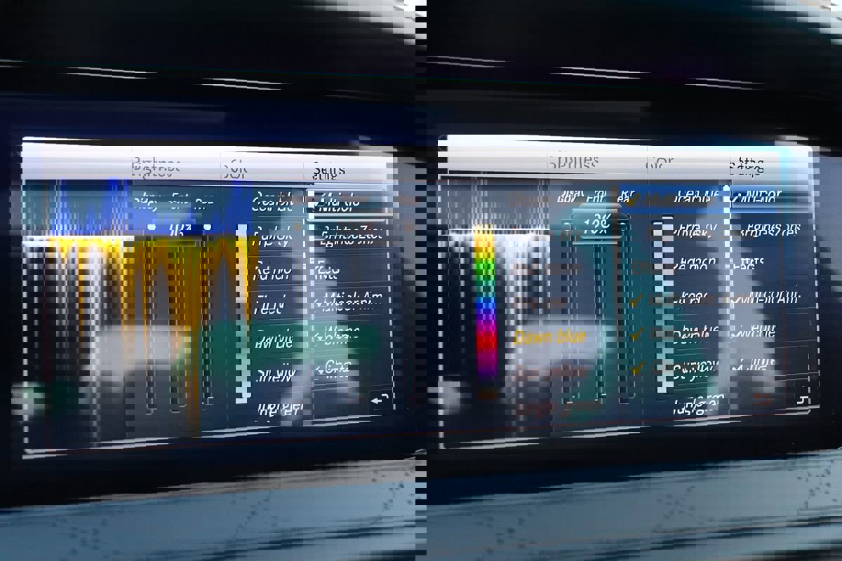 Used 2019 Mercedes-Benz S 560 Sedan w/ AMG Line Exterior image 58