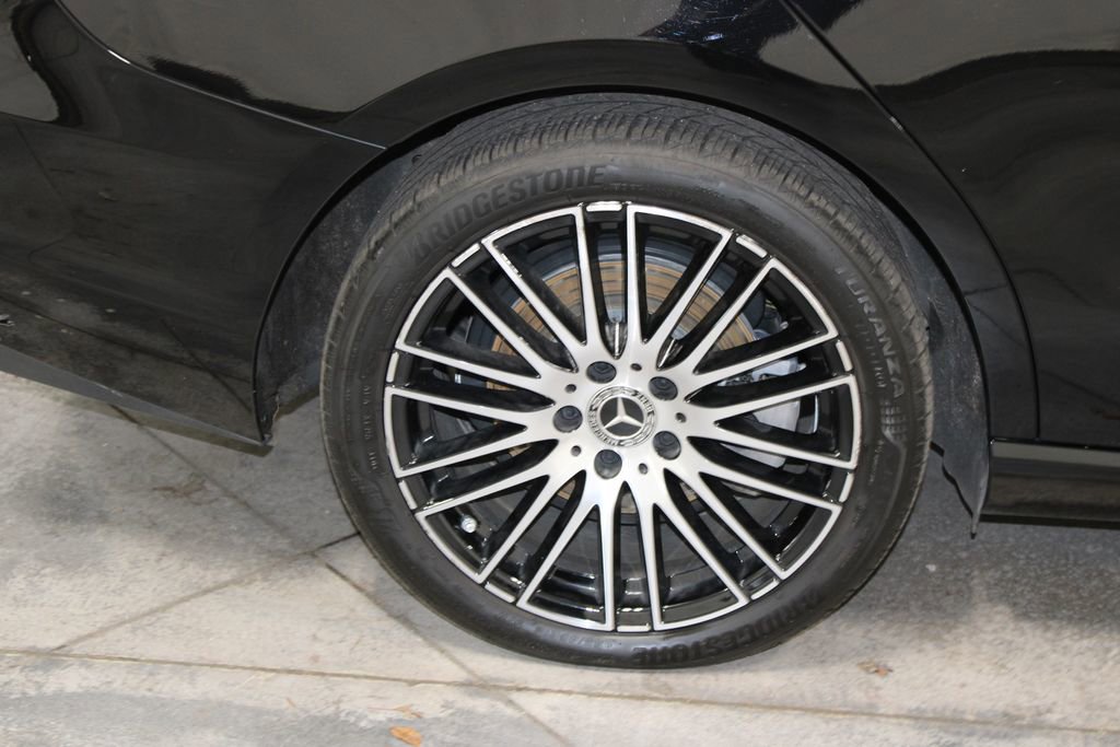 Used 2025 Mercedes-Benz C 300 Sedan image 42