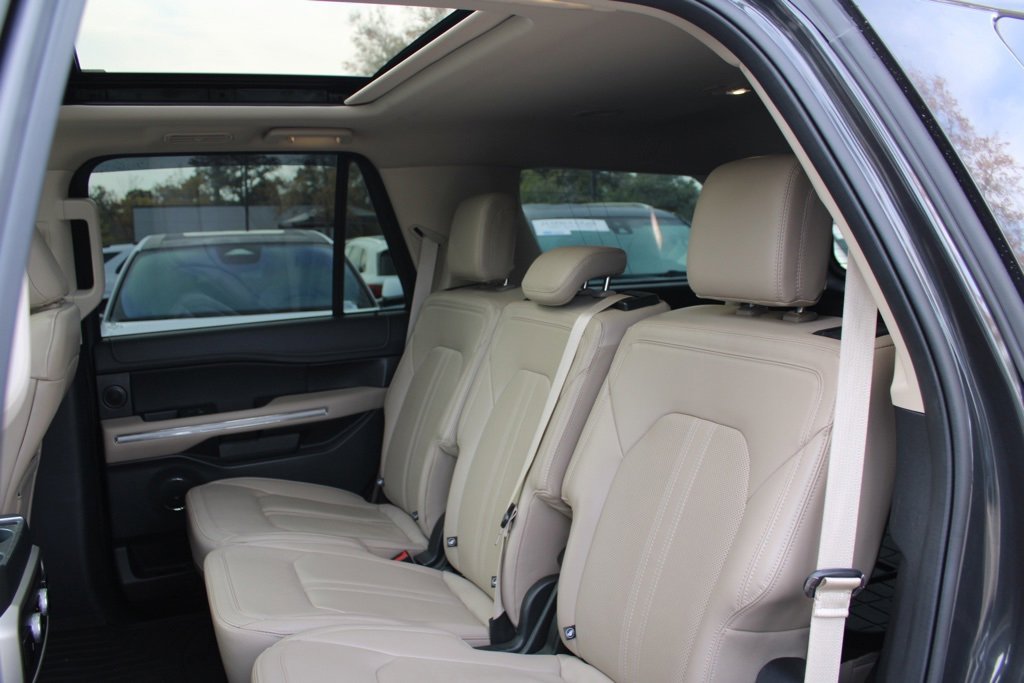 Used 2022 Ford Expedition Limited image 29