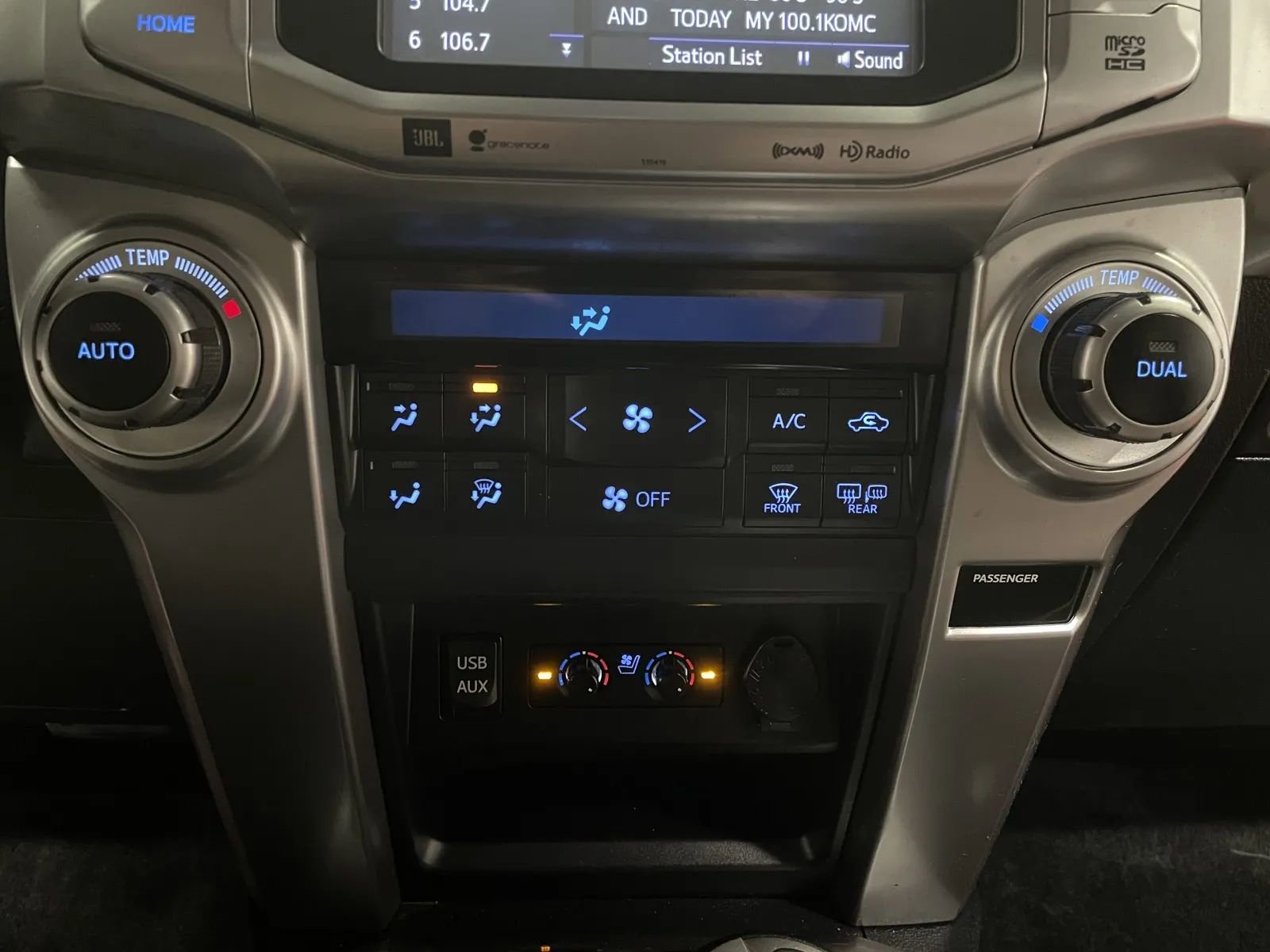 Used 2019 Toyota 4Runner Limited image 34