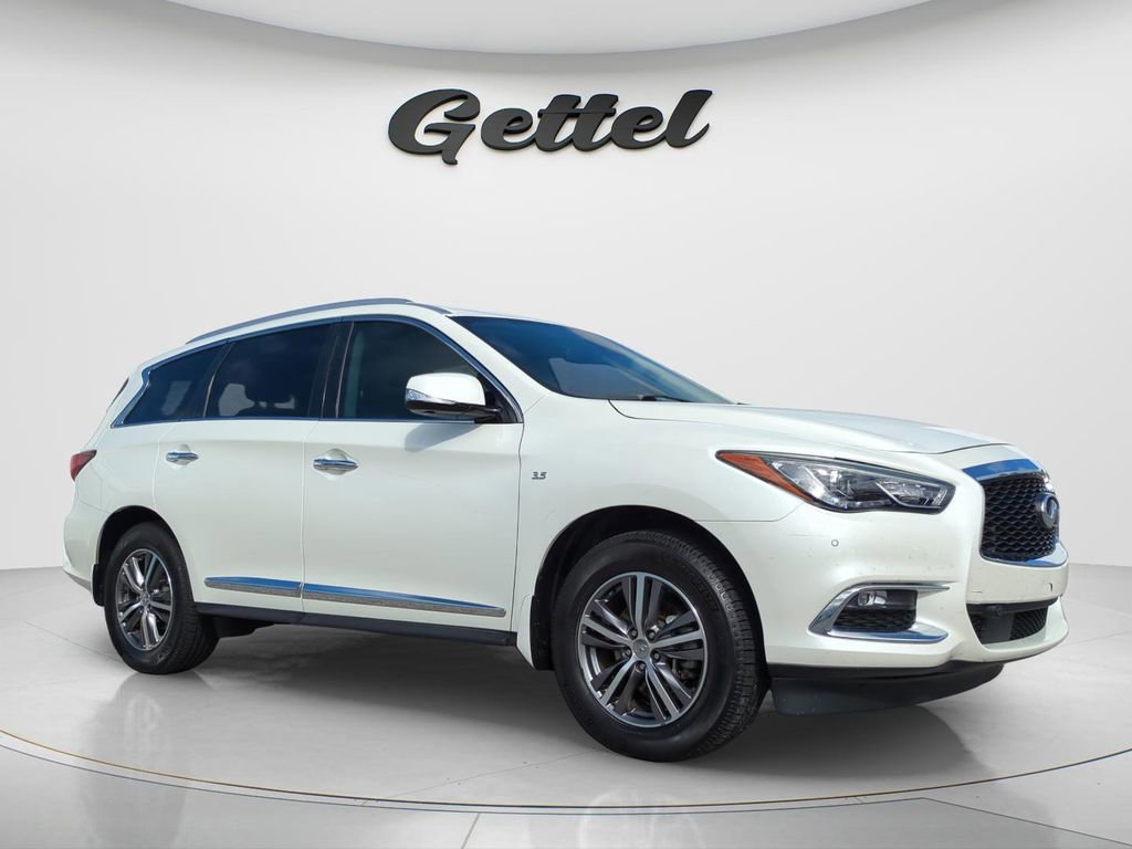 Used 2020 INFINITI QX60 Luxe w/ Essential Package image 12