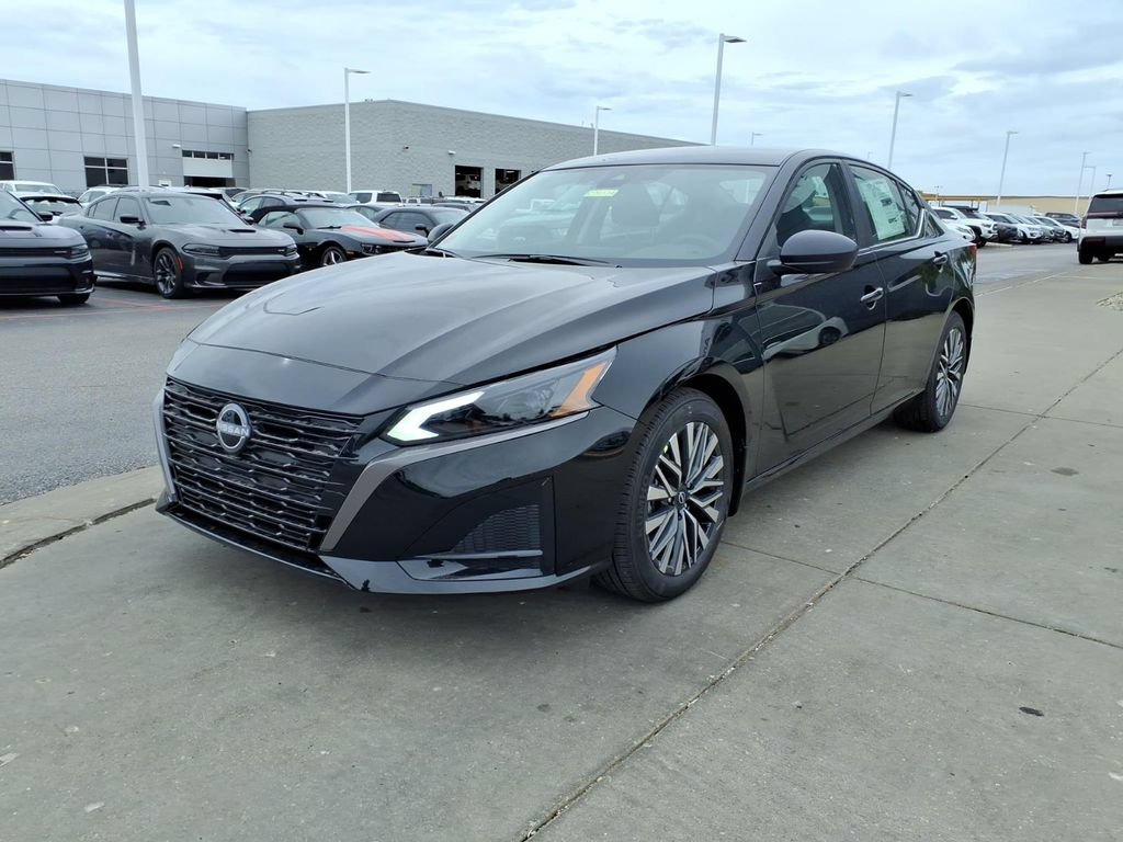 New 2026 Nissan Altima 2.5 SV FWD image 4