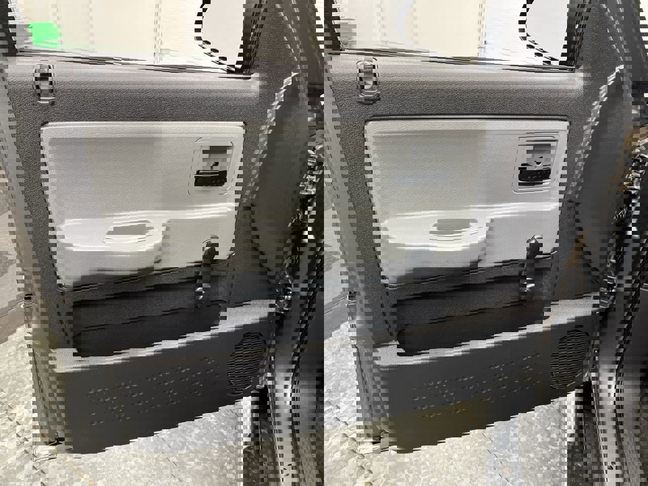 Used 2011 Dodge Dakota ST image 6