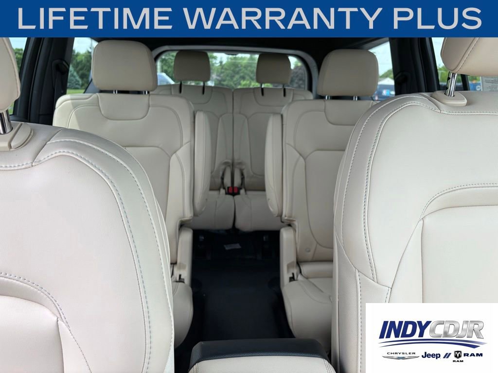 New 2026 Jeep Grand Cherokee L Limited AWD/4WD image 15