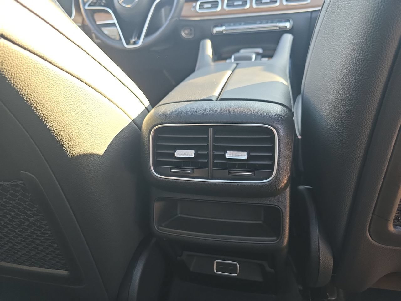 Used 2025 Mercedes-Benz GLE 350 4MATIC image 23