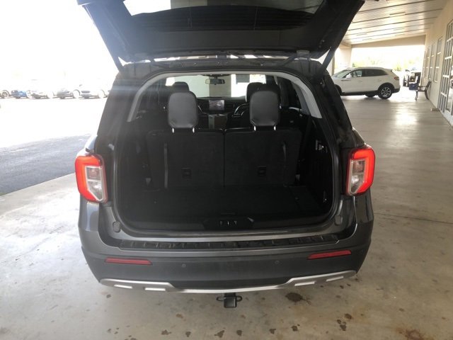 Used 2020 Ford Explorer XLT w/ Equipment Group 202A image 13
