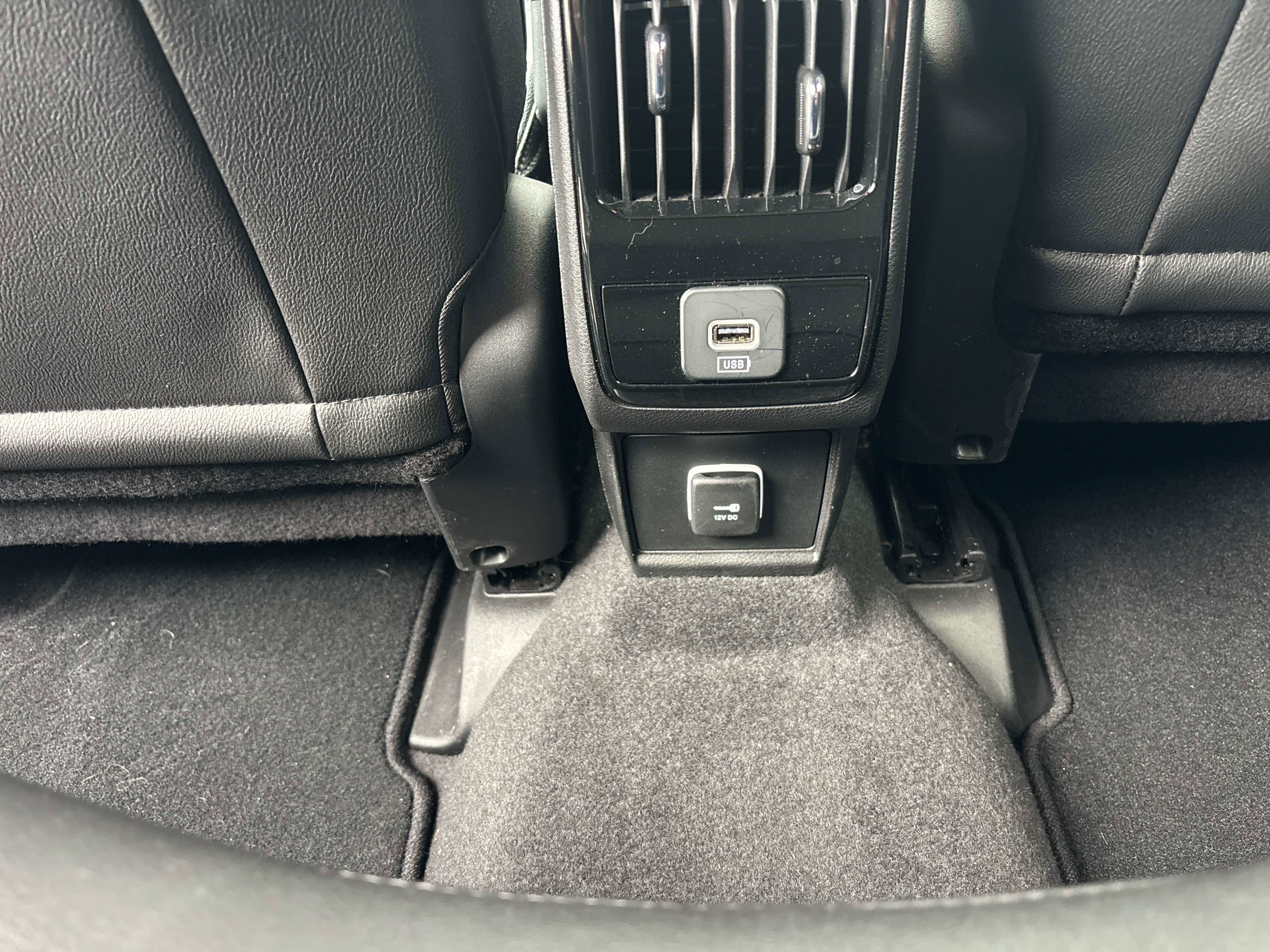 Used 2024 Jeep Compass Latitude w/ Convenience Group image 9