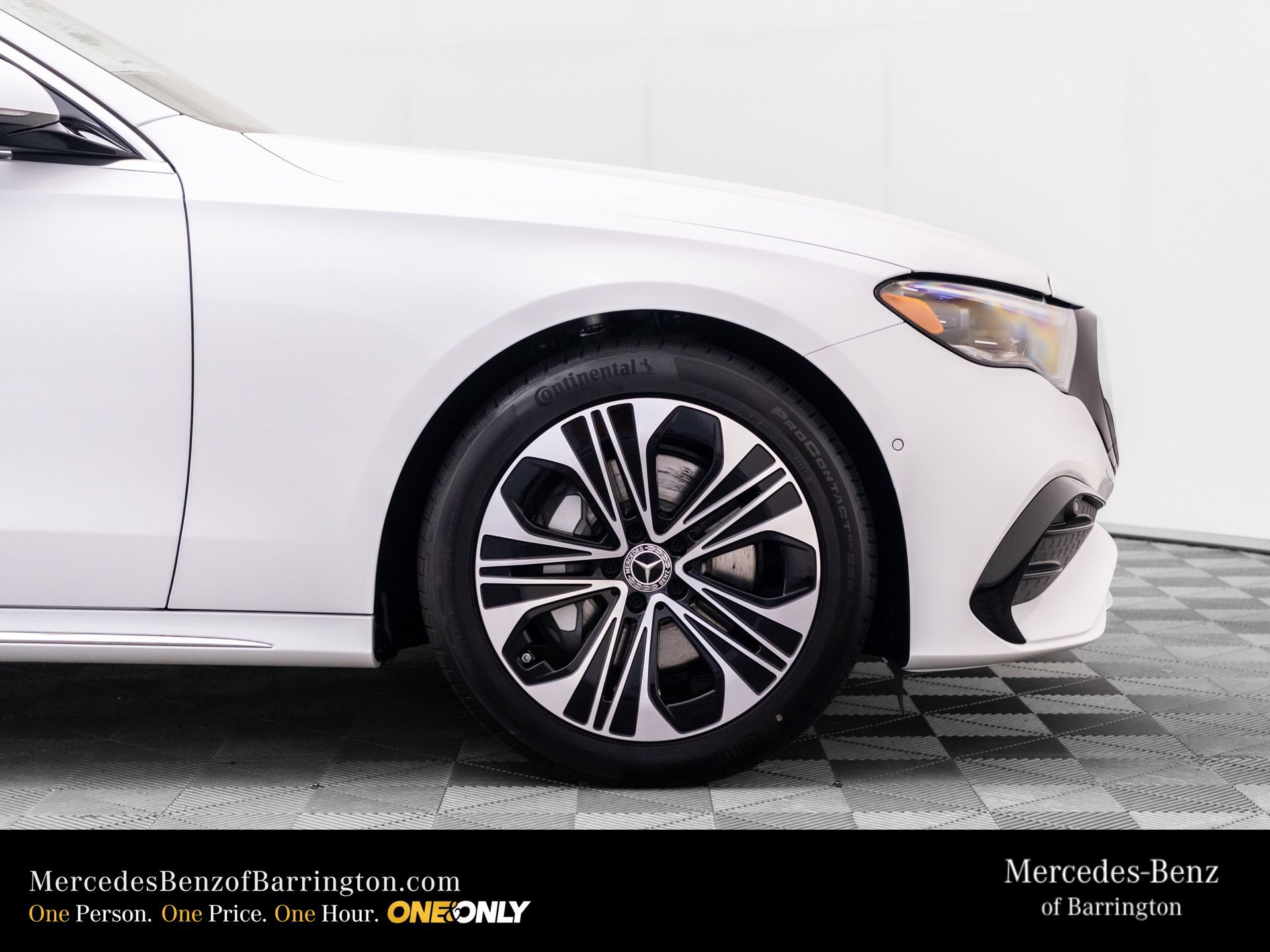 New 2026 Mercedes-Benz E 350 4MATIC Sedan image 41