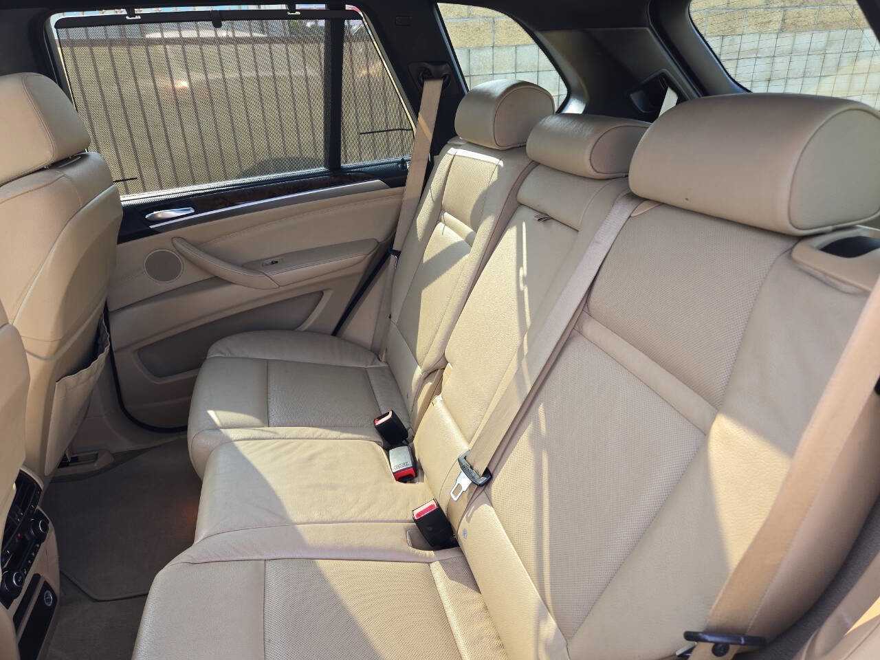 Used 2011 BMW X5 xDrive50i image 39