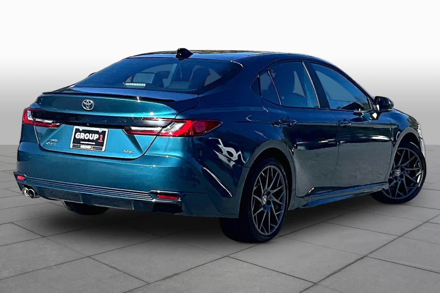 Used 2025 Toyota Camry XSE AWD/4WD image 13