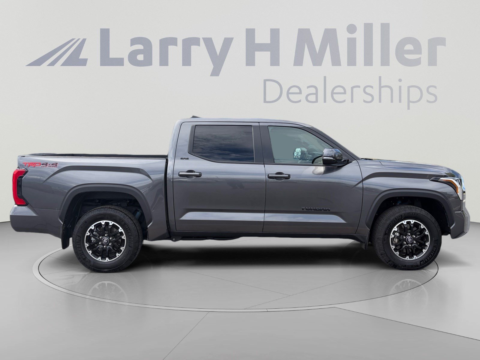 Used 2025 Toyota Tundra SR5 w/ TRD Off-Road Package AWD/4WD image 6