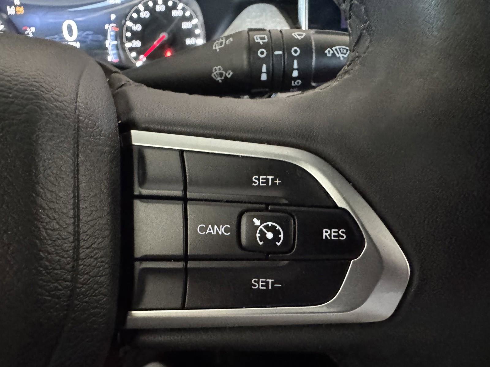 Used 2024 Jeep Compass Latitude image 16